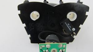 LCM Dual Vend Motor - White